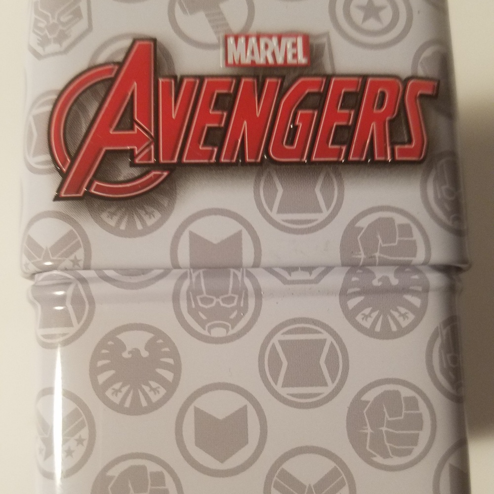 Marvel avengers mens analog watch new in box - Picture 3 of 4